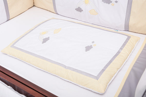 Blooms and Butterflies Sunny Hand Quilt