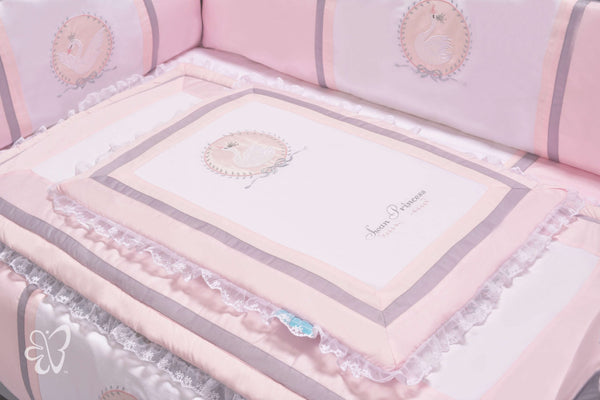 Blooms and Butterflies Swan Princess Hand Quilt