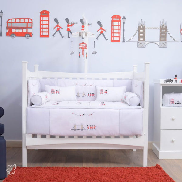 Blooms and Butterflies London Bridge Full Bedding Set