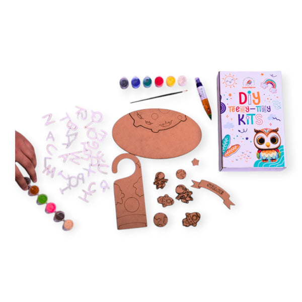 iLearnNgrow Teeny Tiny Space Theme Name Plate and Door Knob