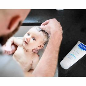 Buy Mustela 2 in 1 Cleansing Gel, 200ml online with Free Shipping at Baby Amore India, Babyamore.in