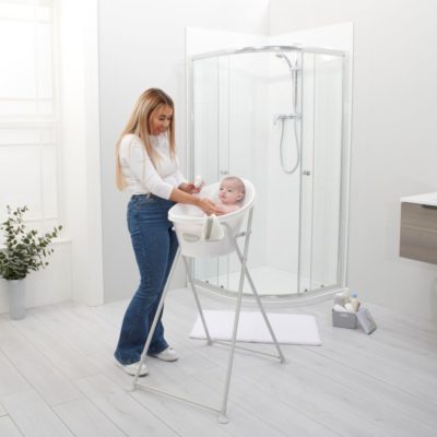 Buy Shnuggle Folding Bath Stand online with Free Shipping at Baby Amore India, Babyamore.in